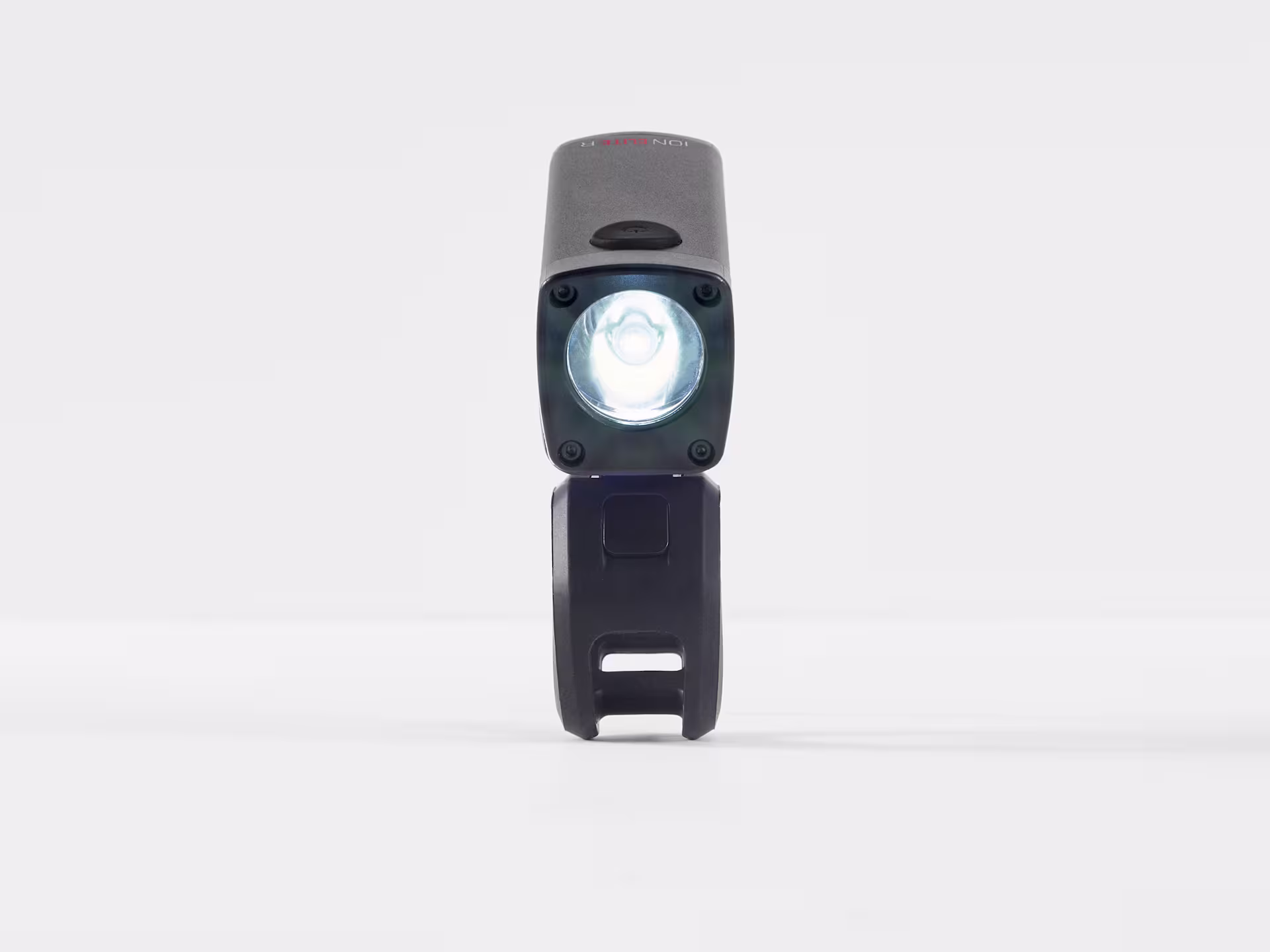 BontragerLightIonEliteR_27821_A_Hero